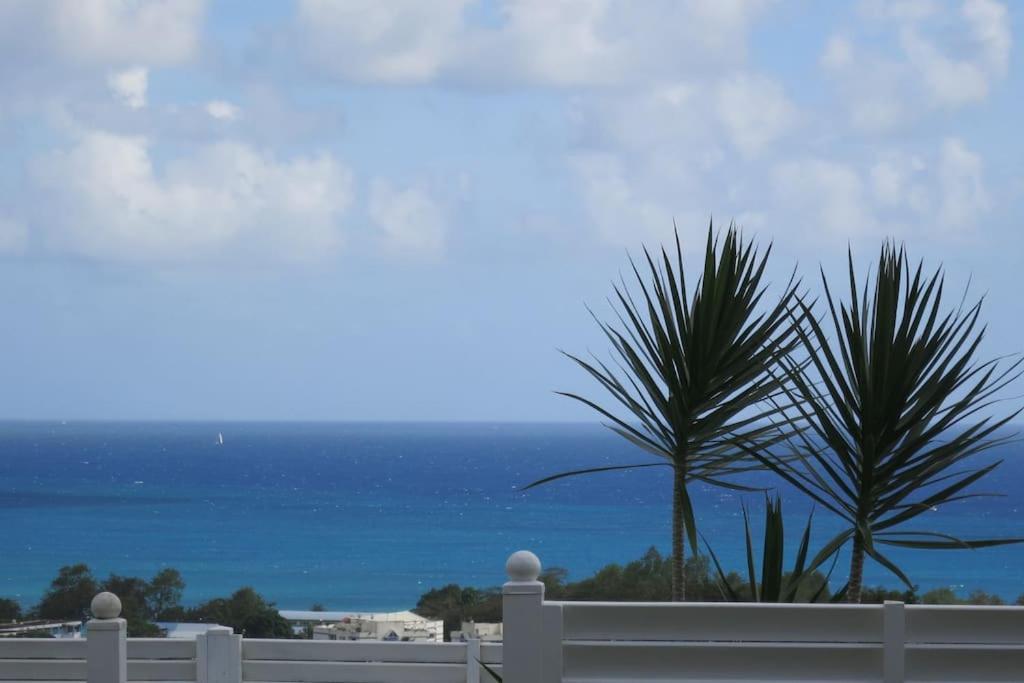 La Villa Coconut Vue A 180° Mer Rocher Du Diamant Le Diamant Exterior photo
